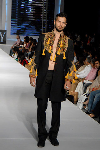 HSY 2011 Collection at PFDC Sunsilk Fashion Week Lahore