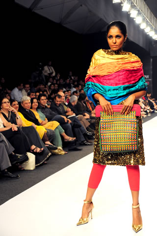 Mahin Hussain accessories 2009