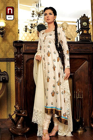 Mahnoor Baloch showcased Love Collection 2010 by Nishat