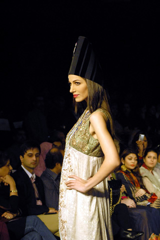 Nickie Ninaâ€™s Collection at PFDC Sunsilk Fashion Week Karachi 2010