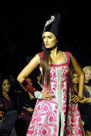 Nickie Ninaâ€™s Collection at PFDC Sunsilk Fashion Week Karachi 2010