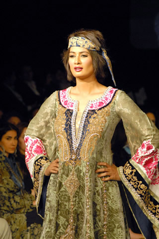 Nickie Ninaâ€™s Collection at PFDC Sunsilk Fashion Week Karachi 2010