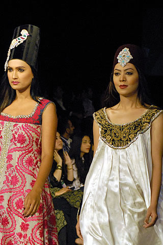 Nickie Ninaâ€™s Collection at PFDC Sunsilk Fashion Week Karachi 2010