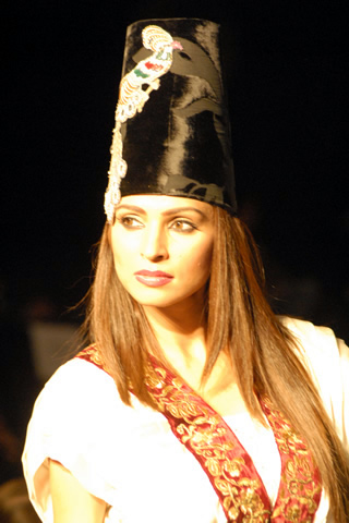 Nickie Ninaâ€™s Collection at PFDC Sunsilk Fashion Week Karachi 2010