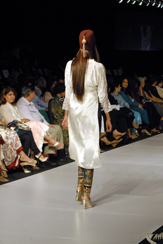 Nickie Ninaâ€™s Collection at PFDC Sunsilk Fashion Week Karachi 2010