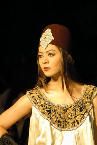 Nickie Ninaâ€™s Collection at PFDC Sunsilk Fashion Week Karachi 2010