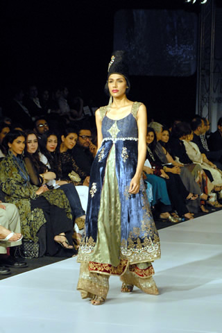 Nickie Ninaâ€™s Collection at PFDC Sunsilk Fashion Week Karachi 2010
