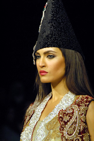 Nickie Ninaâ€™s Collection at PFDC Sunsilk Fashion Week Karachi 2010