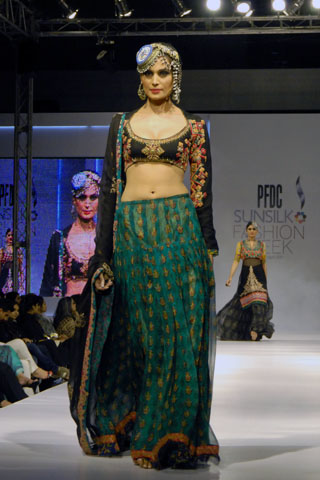 Pakistani Designer Nickie Nina Collection at PFDC Week 2011 Lahore