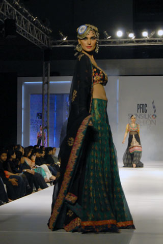Nickie Nina Collection at PFDC Sunsilk Fashion Week 2011 Lahore