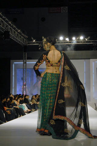 Nickie Ninaâ€™s at PFDC Sunsilk Fashion Week 2011 Lahore