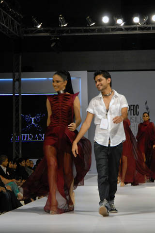 Zaheer Abbas Latest Designs at PFDC Sunsilk Fashion Week 2011 Lahore