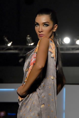 Yahsir Waheed Collection at PFDC Sunsilk Fashion Week 2011 Lahore