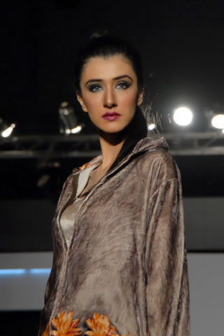 Yahsir Waheed Collection at PFDC Sunsilk Fashion Week 2011 Lahore