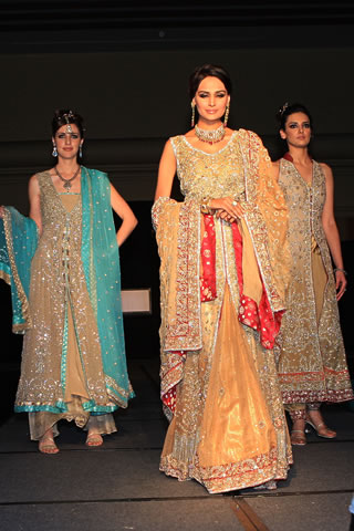 Rani Emaan's collection in Colors of Pakistan 2009