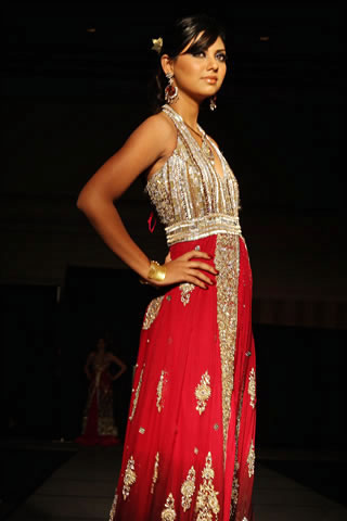 Rani Emaan's collection in Colors of Pakistan 2009