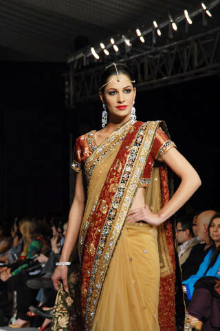 Rehana Saigolâ€™s collection at PFDC Sunsilk Fashion Week 2010