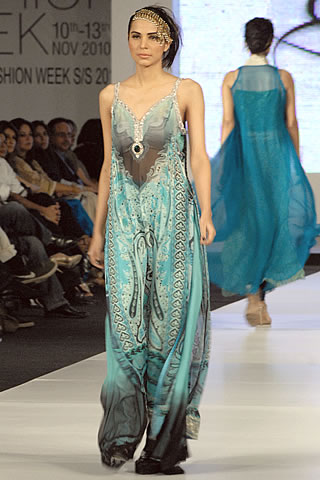 Sobia Nazir PFDC Sunsilk Fashion Week 2010 Karachi