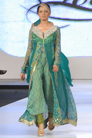 Sobia Nazir PFDC Sunsilk Fashion Week 2010 Karachi