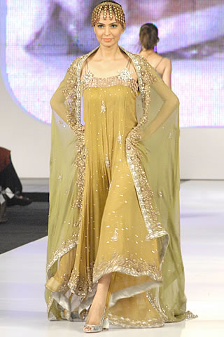 Sobia Nazir PFDC Sunsilk Fashion Week 2010 Karachi