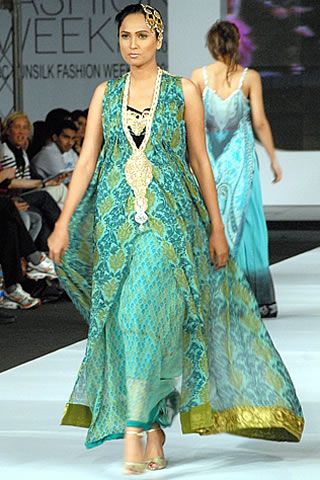 Sobia Nazir PFDC Sunsilk Fashion Week 2010 Karachi