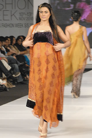 Sobia Nazir PFDC Sunsilk Fashion Week 2010 Karachi