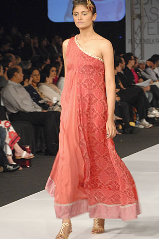 Sobia Nazir PFDC Sunsilk Fashion Week 2010 Karachi