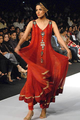 Sobia Nazir PFDC Sunsilk Fashion Week 2010 Karachi