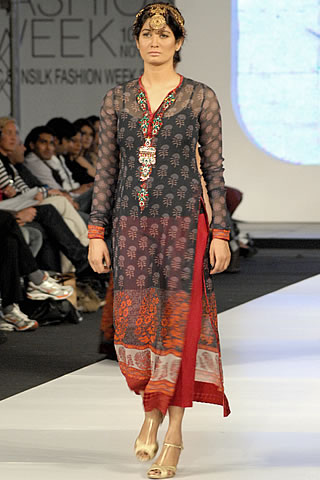 Sobia Nazir PFDC Sunsilk Fashion Week 2010 Karachi
