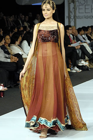 Sobia Nazir PFDC Sunsilk Fashion Week 2010 Karachi