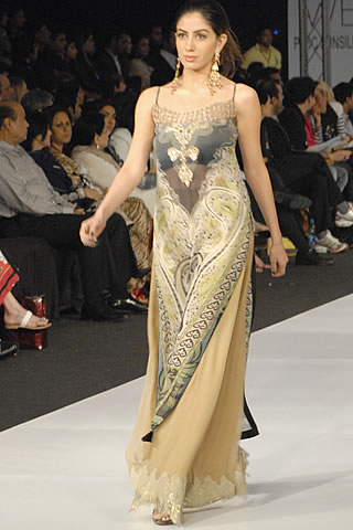 Sobia Nazir PFDC Sunsilk Fashion Week 2010 Karachi