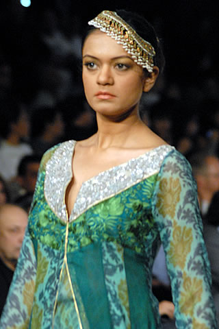 Sobia Nazir PFDC Sunsilk Fashion Week 2010 Karachi