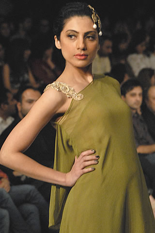 Sobia Nazir PFDC Sunsilk Fashion Week 2010 Karachi