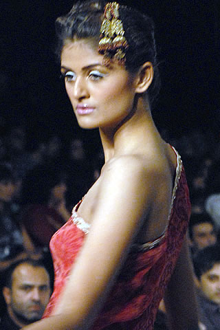 Sobia Nazir PFDC Sunsilk Fashion Week 2010 Karachi