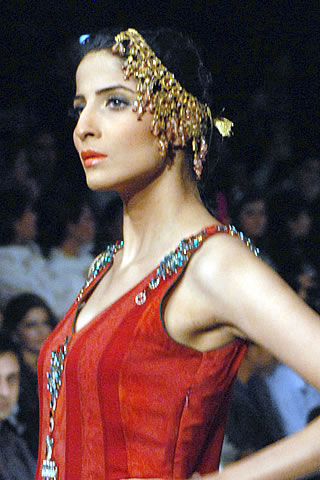 Sobia Nazir PFDC Sunsilk Fashion Week 2010 Karachi