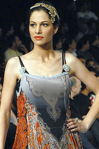Sobia Nazir PFDC Sunsilk Fashion Week 2010 Karachi