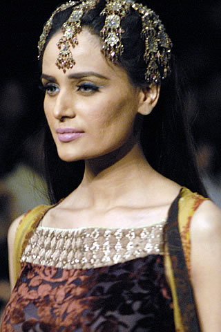 Sobia Nazir PFDC Sunsilk Fashion Week 2010 Karachi