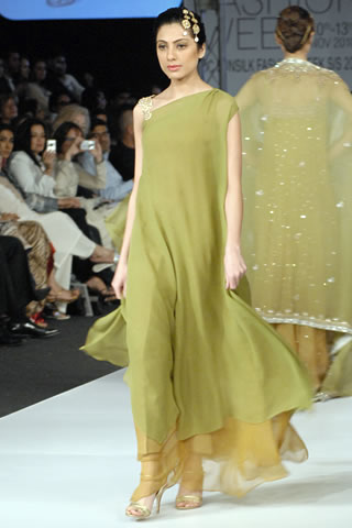 Sobia Nazir PFDC Sunsilk Fashion Week 2010 Karachi