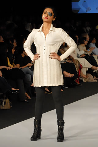 Teejays Collection at PFDC Sunsilk Fashion Week 2010 Karachi