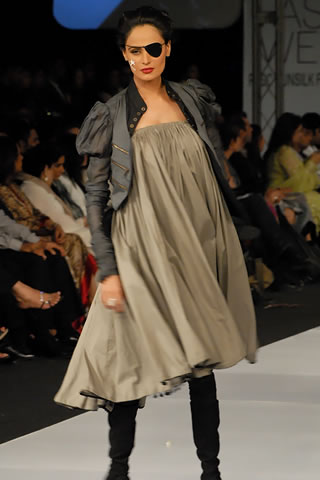 Teejays Collection at PFDC Sunsilk Fashion Week 2010 Karachi