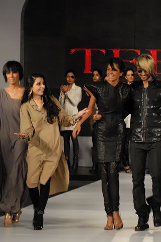Teejays Collection at PFDC Sunsilk Fashion Week 2010 Karachi