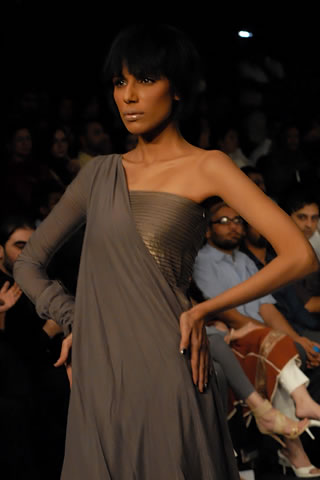 Teejays Collection at PFDC Sunsilk Fashion Week 2010 Karachi