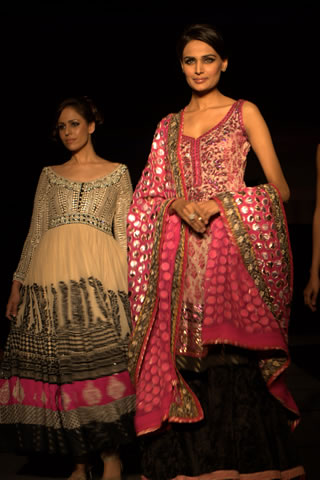 Umar Syeed collection in Colors of Pakistan 2009