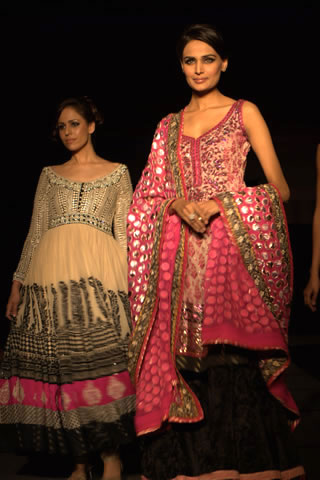 Umar Syeed collection in Colors of Pakistan 2009