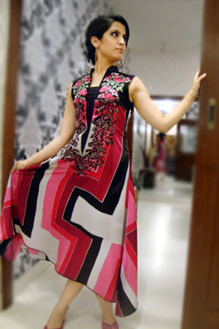 Hot red top by Xenab Ansari
