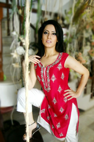 Hot red top by Xenab Ansari