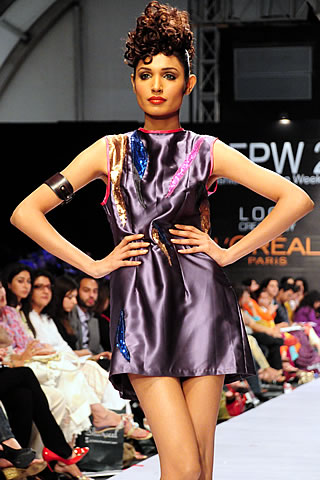 Zaiena Haider at Fashion Pakistan Week 2010