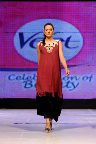 Zara Shahjahan's collection at Veet Celebration of Beauty 09
