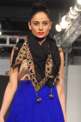 Atelier AZZA at PFDC Sunsilk Fashion Week 2012