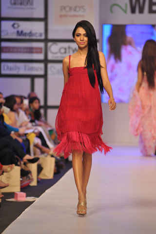 Ayesha & Somaiya at Fashion Pakistan Week 2012 Day 2